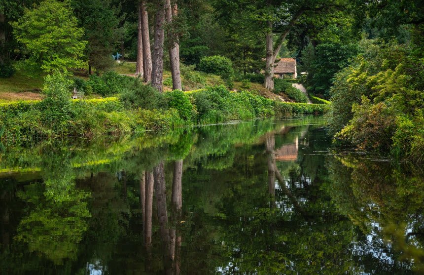 Leonardslee Lakes & Gardens, United Kingdom